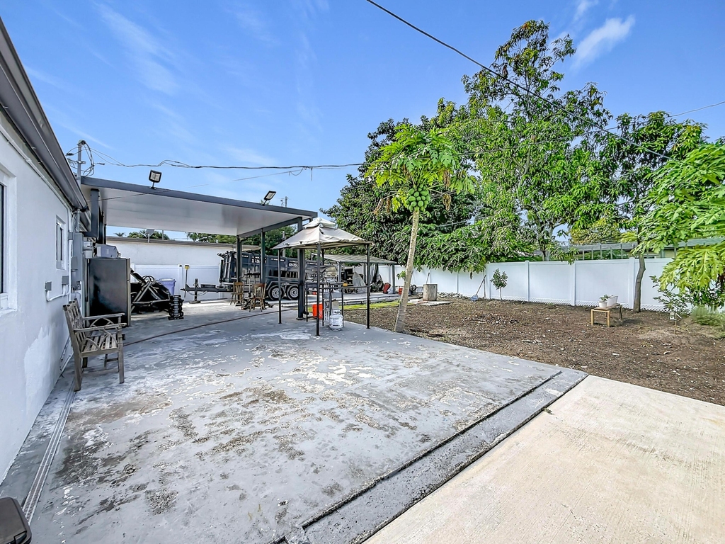 6135 Nw 24th Court - Photo 18