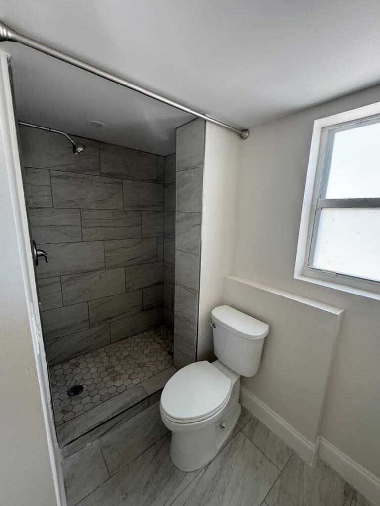 999 S Riverside Drive - Photo 1