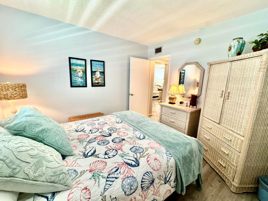1100 Ponce De Leon Circle - Photo 18