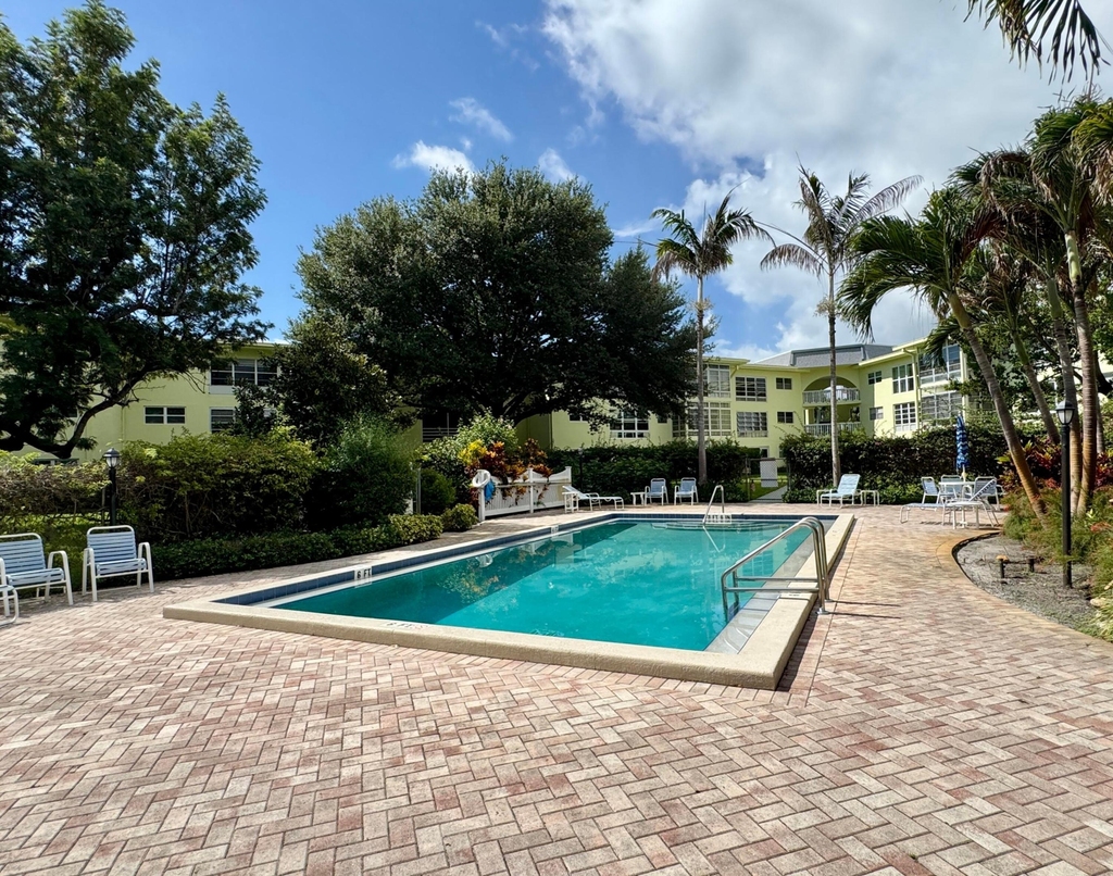 1100 Ponce De Leon Circle - Photo 30