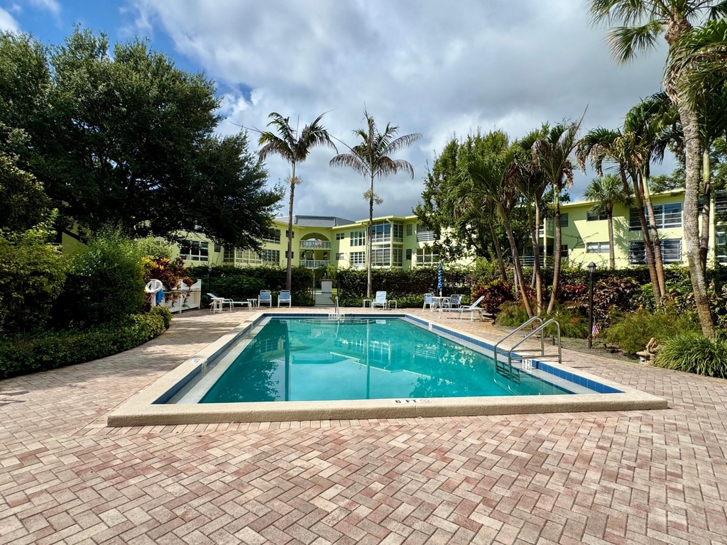 1100 Ponce De Leon Circle - Photo 1