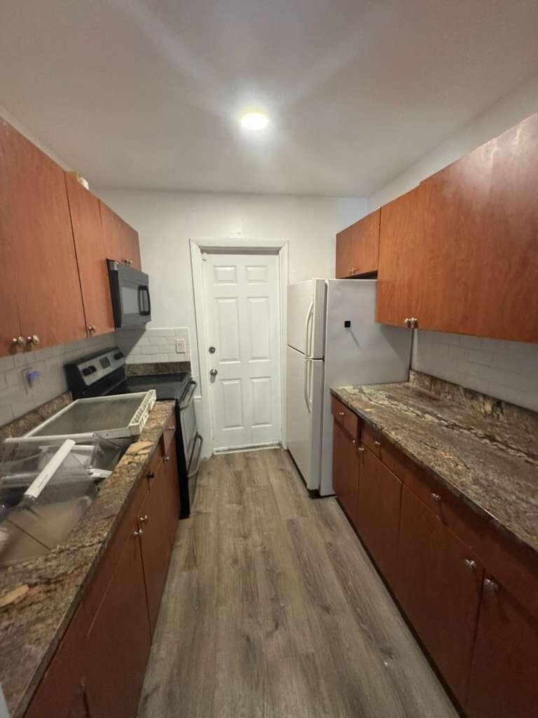 1123 Nw 3rd Avenue - Photo 9