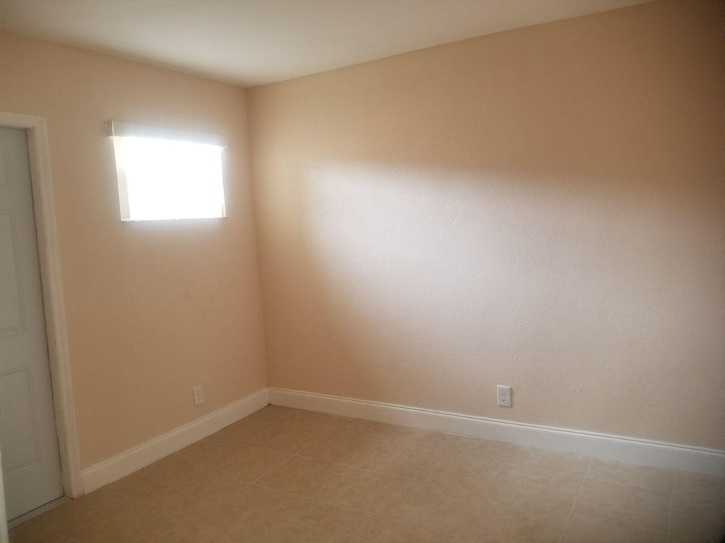418 Nw 13th Avenue - Photo 5