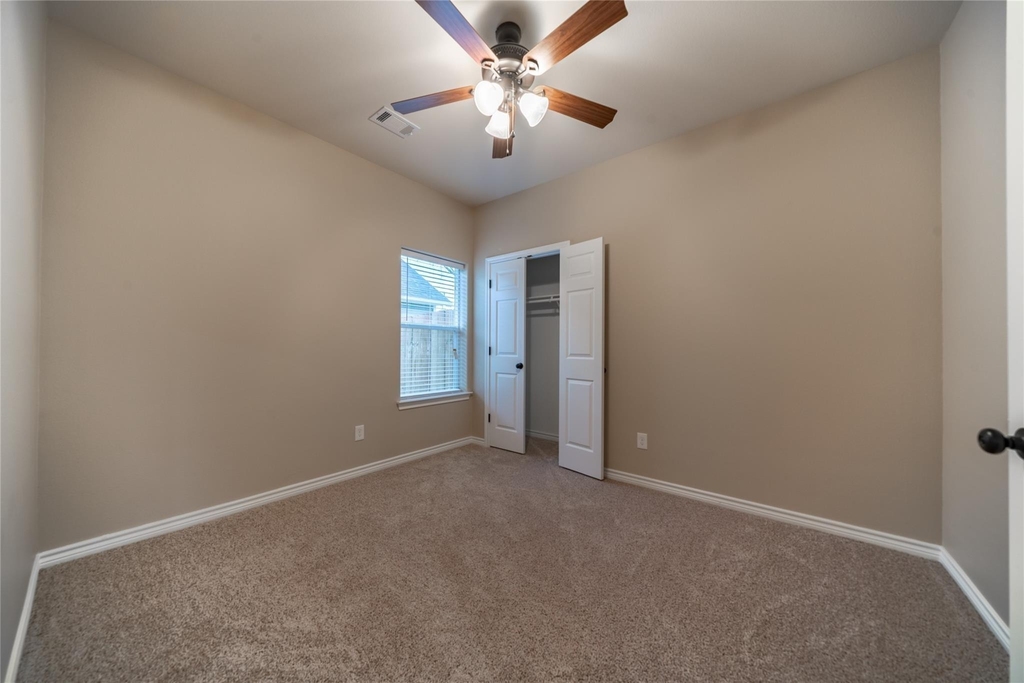 1030 W Gandy - Photo 2