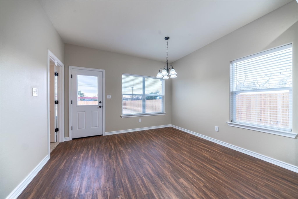 1030 W Gandy - Photo 13