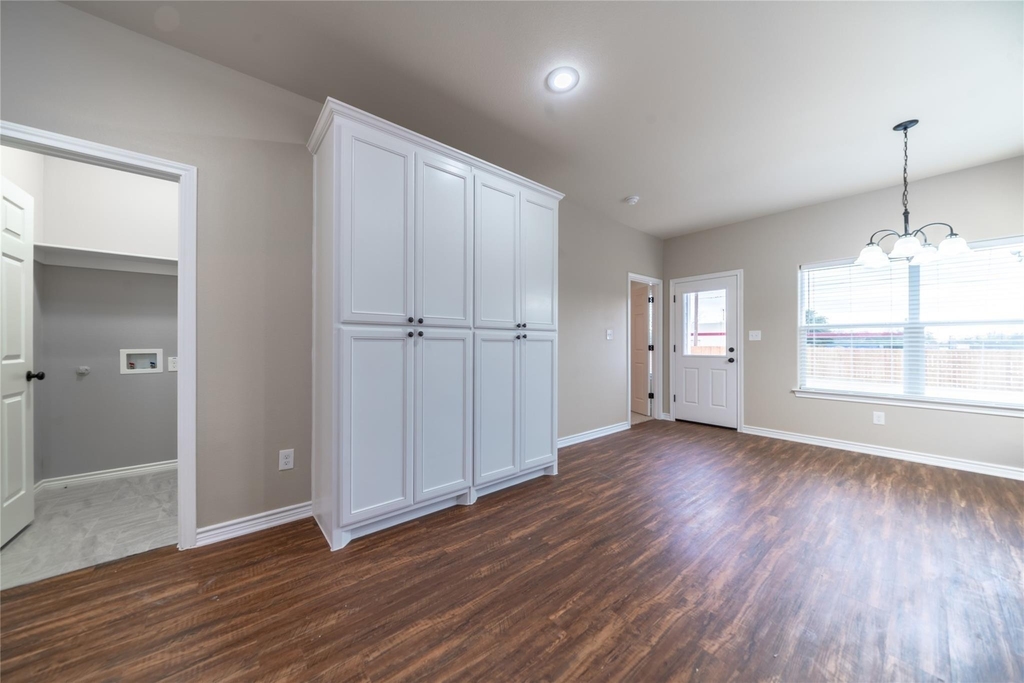 1030 W Gandy - Photo 10