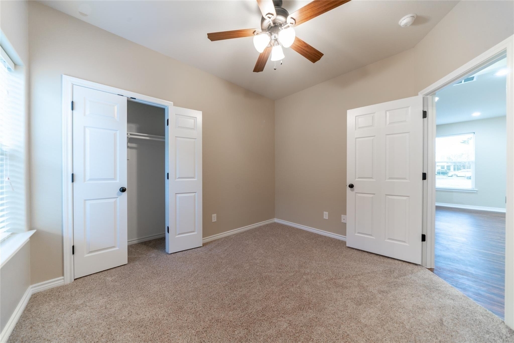 1030 W Gandy - Photo 14