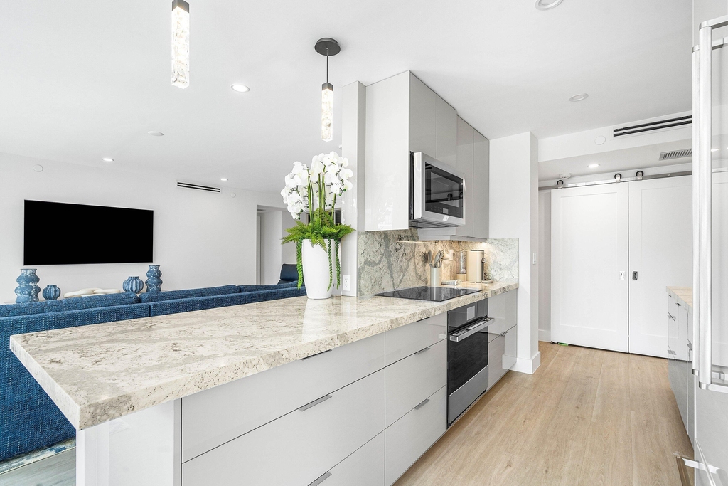 120 Se 5th Avenue - Photo 8