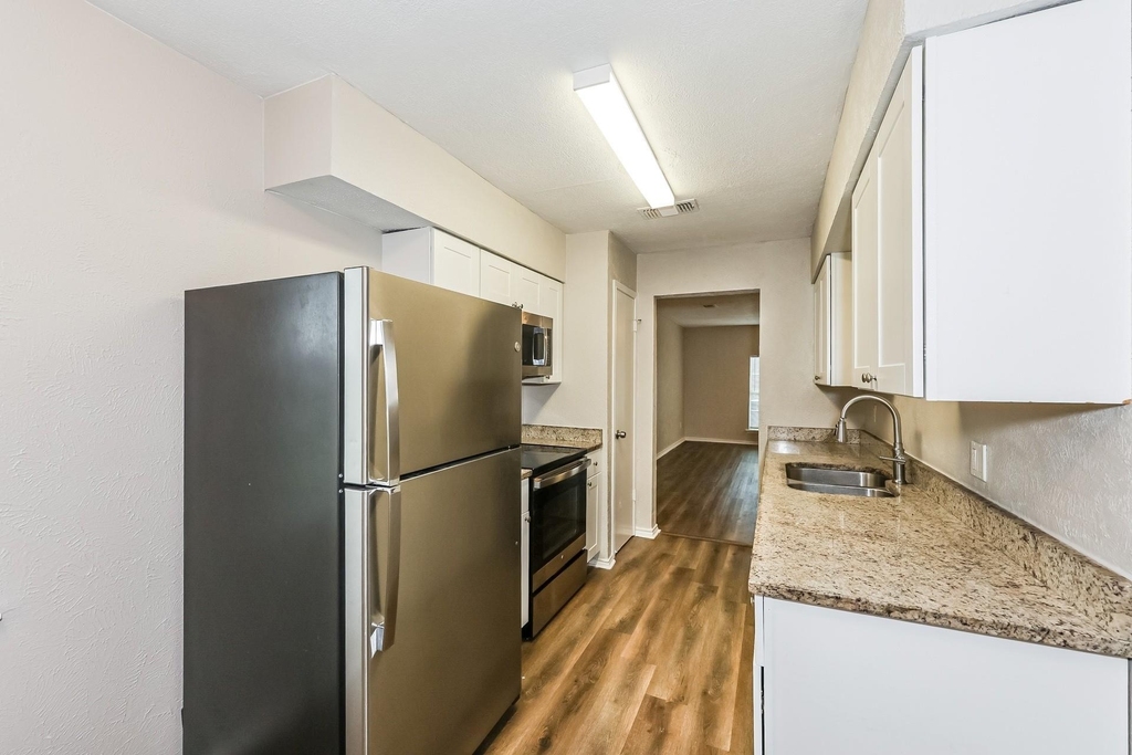 7225 Harold Walker Drive - Photo 2