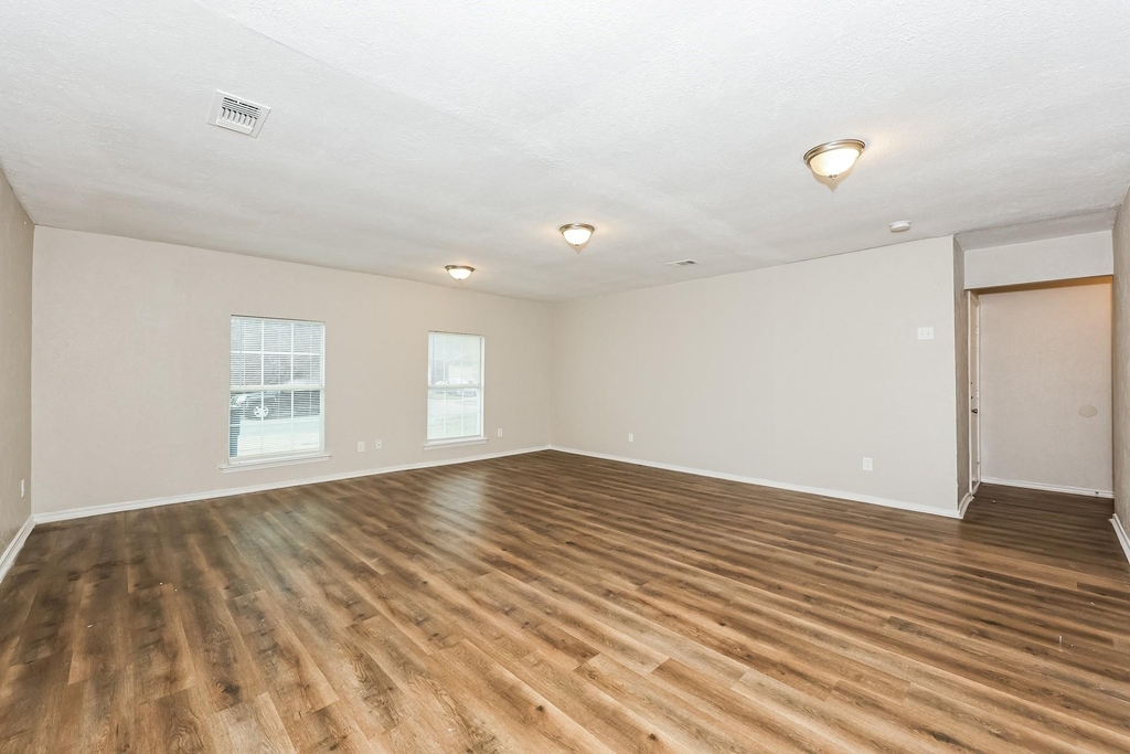 7225 Harold Walker Drive - Photo 3