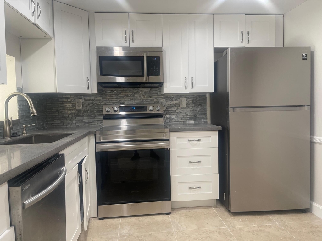 6301 N University Drive - Photo 2