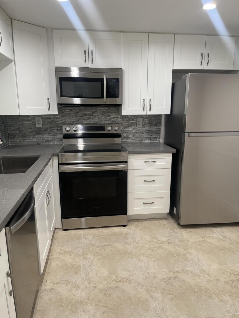 6301 N University Drive - Photo 3