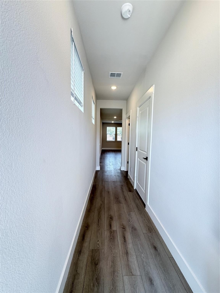1707 Zachary Avenue - Photo 2