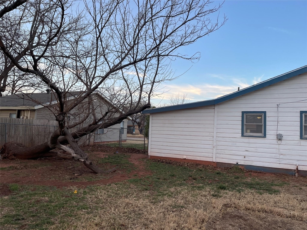 3231 Ivy Lane - Photo 10