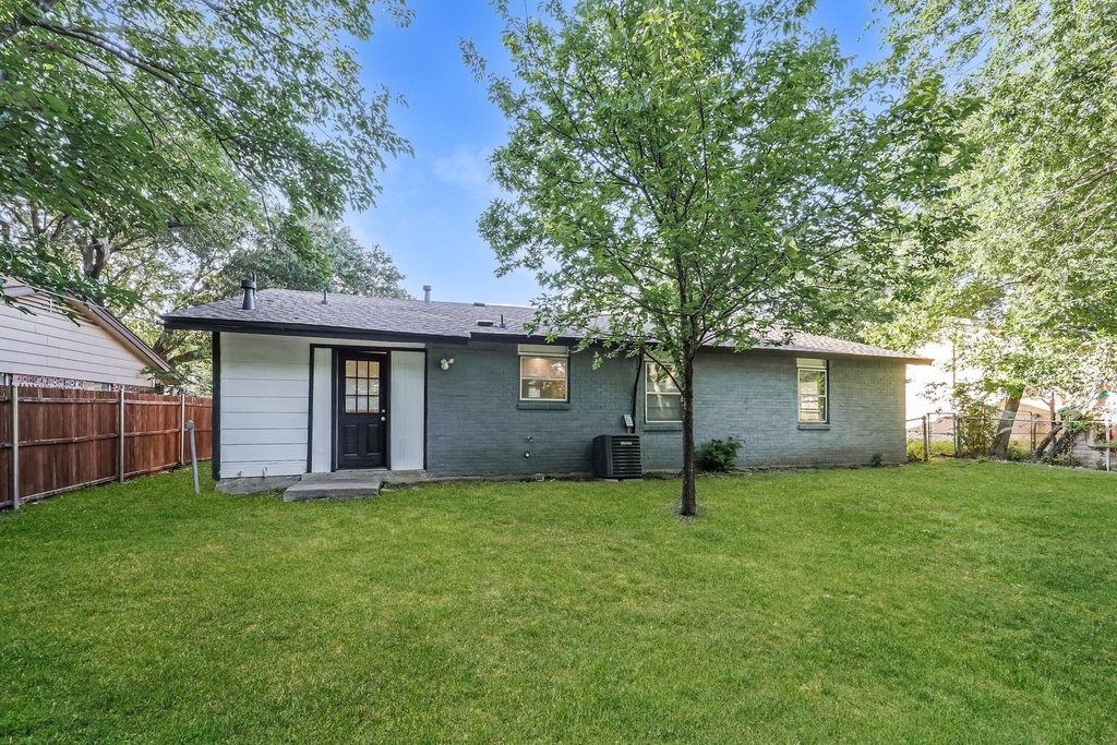 2814 Sequoia Lane - Photo 8