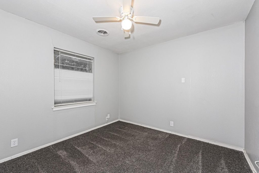 2814 Sequoia Lane - Photo 6