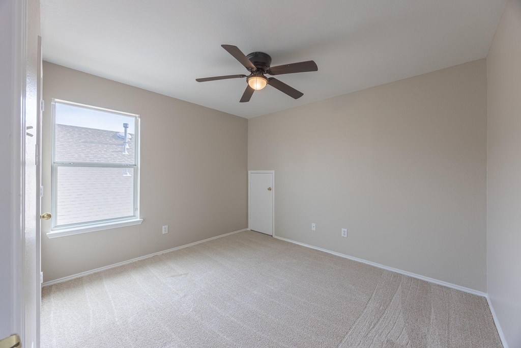 9618 Glenshee - Photo 19