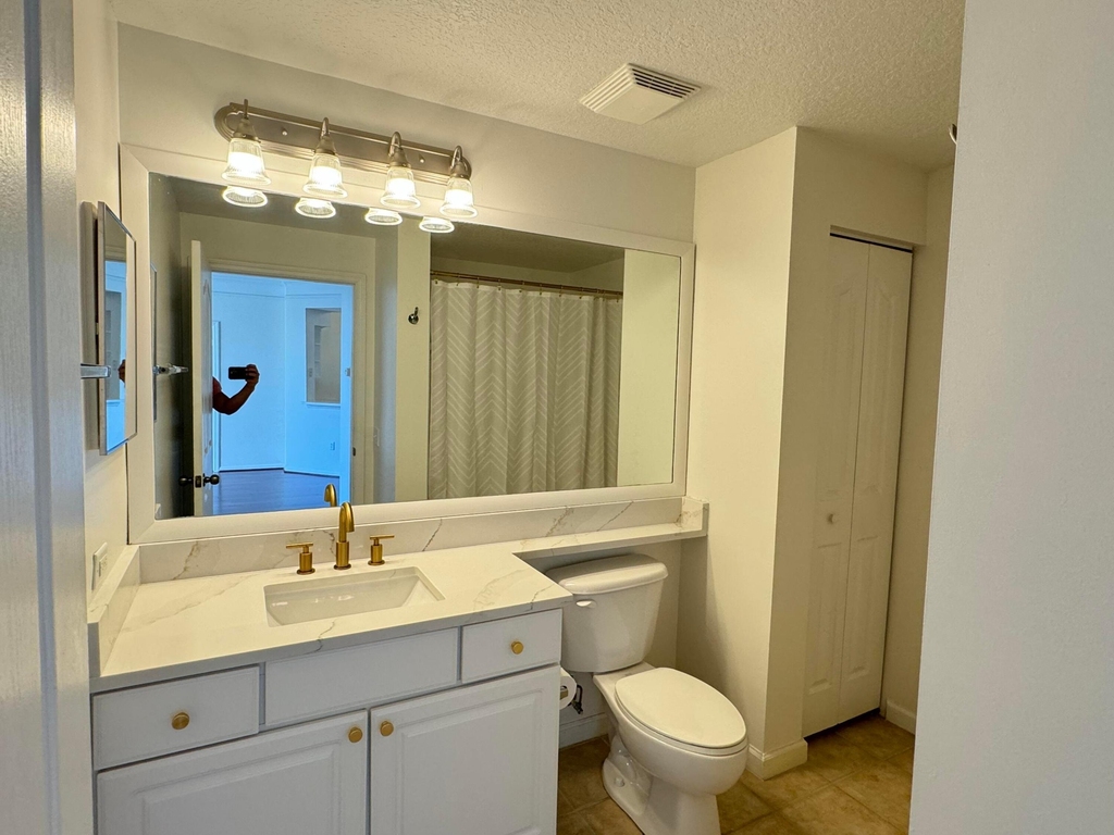 5306 Myrtlewood Circle E - Photo 8