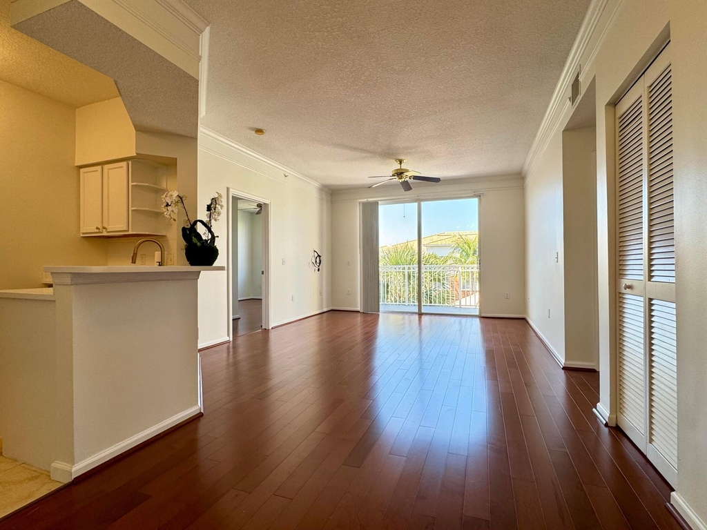 5306 Myrtlewood Circle E - Photo 6