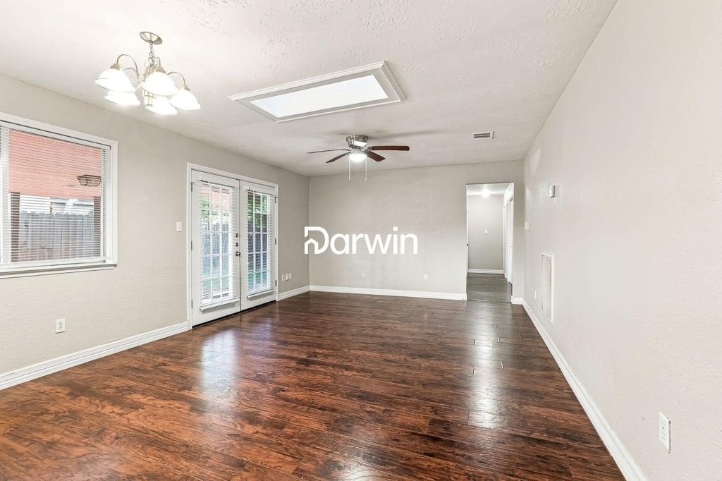 1379 Dell Dale Street - Photo 5