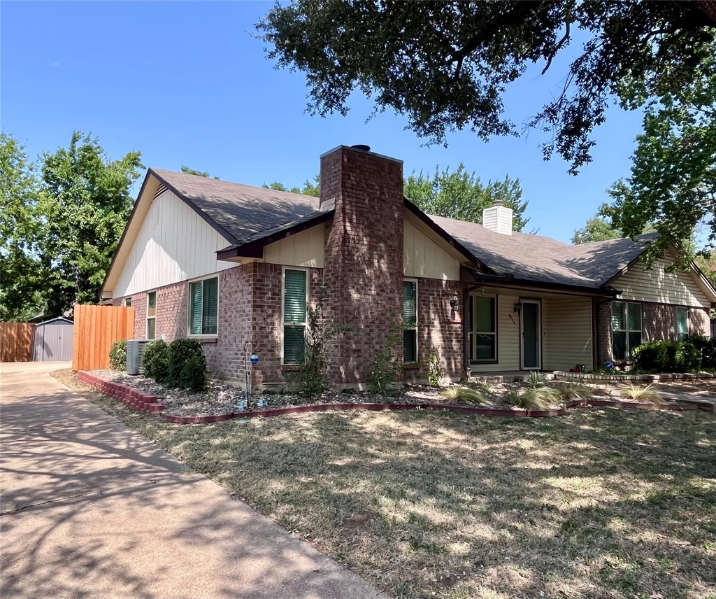3013 Clover Lane - Photo 1