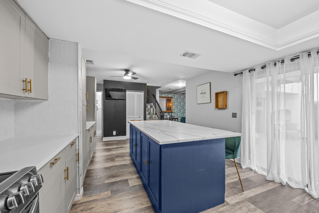 1520 Shaker Circle - Photo 3