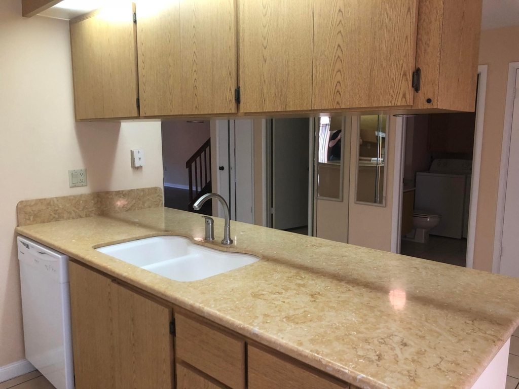 8008 80th Way - Photo 4