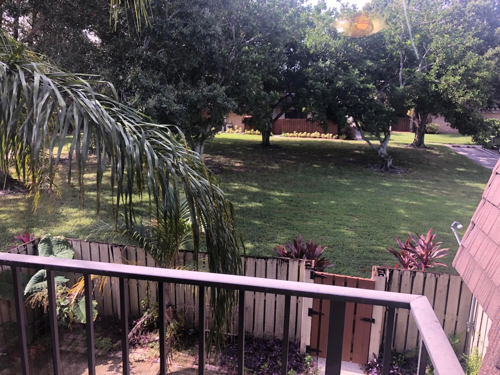 8008 80th Way - Photo 10
