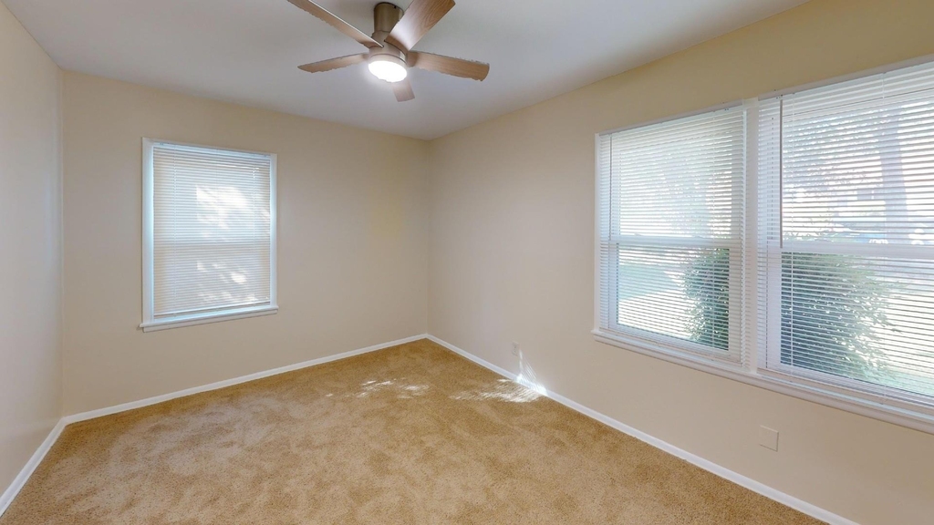 4014 Sun Valley Drive - Photo 11
