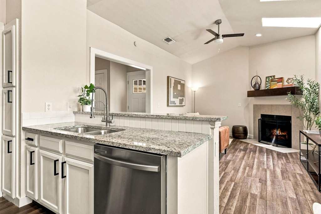 7340 Skillman Street - Photo 9
