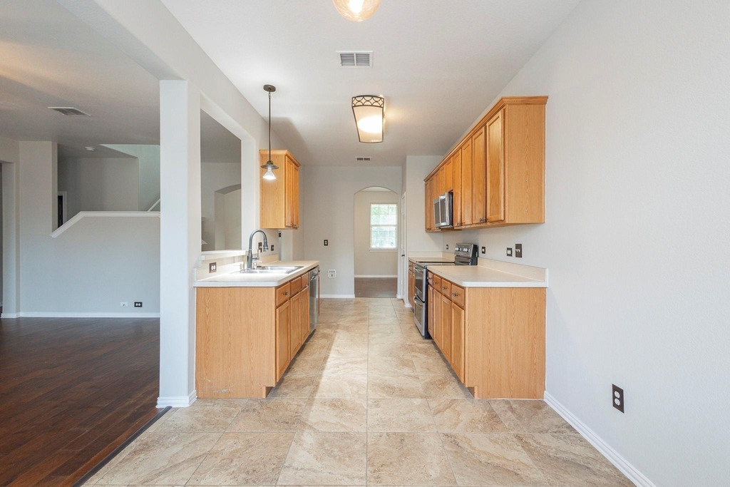 1509 Heron Drive - Photo 5