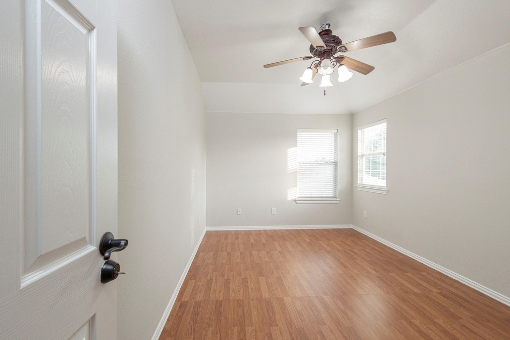 1509 Heron Drive - Photo 30