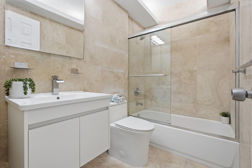 1872 Ne 46th Street - Photo 4