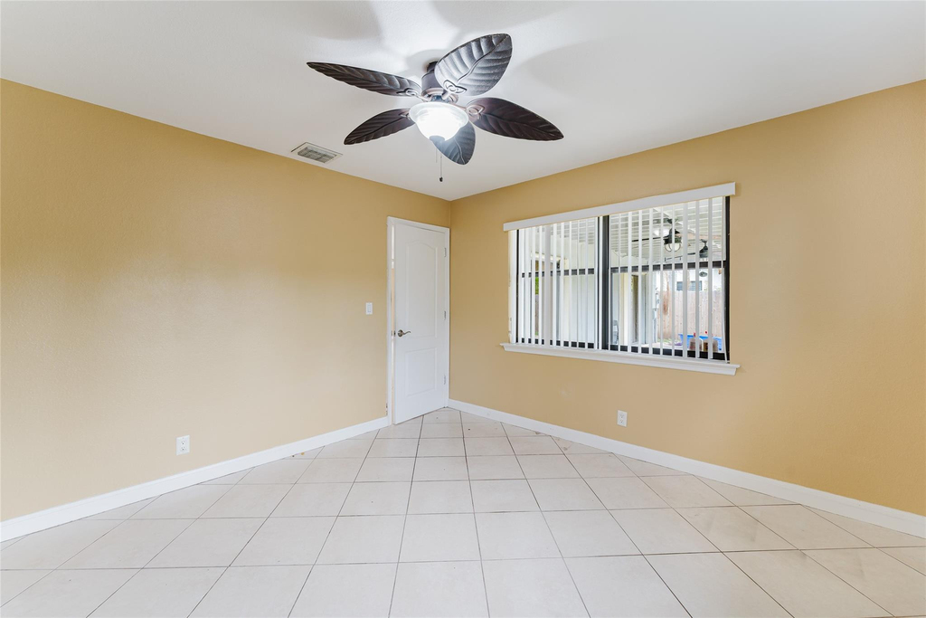 816 Se 13th Court - Photo 20