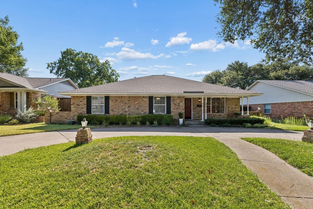 10146 Coveridge Drive - Photo 0