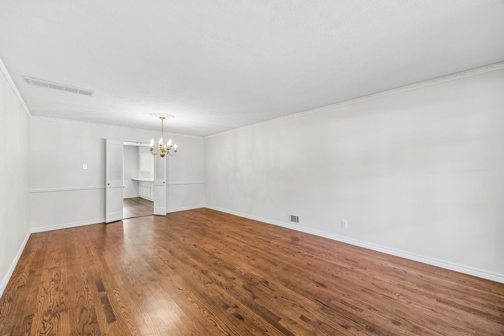 10146 Coveridge Drive - Photo 5