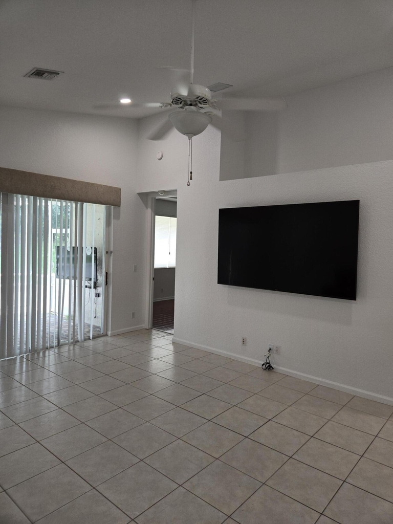 2680 Clipper Circle - Photo 10