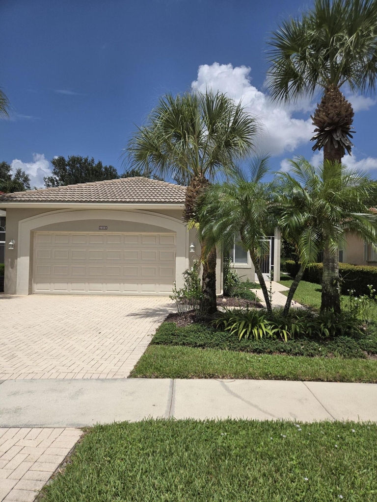 2680 Clipper Circle - Photo 0