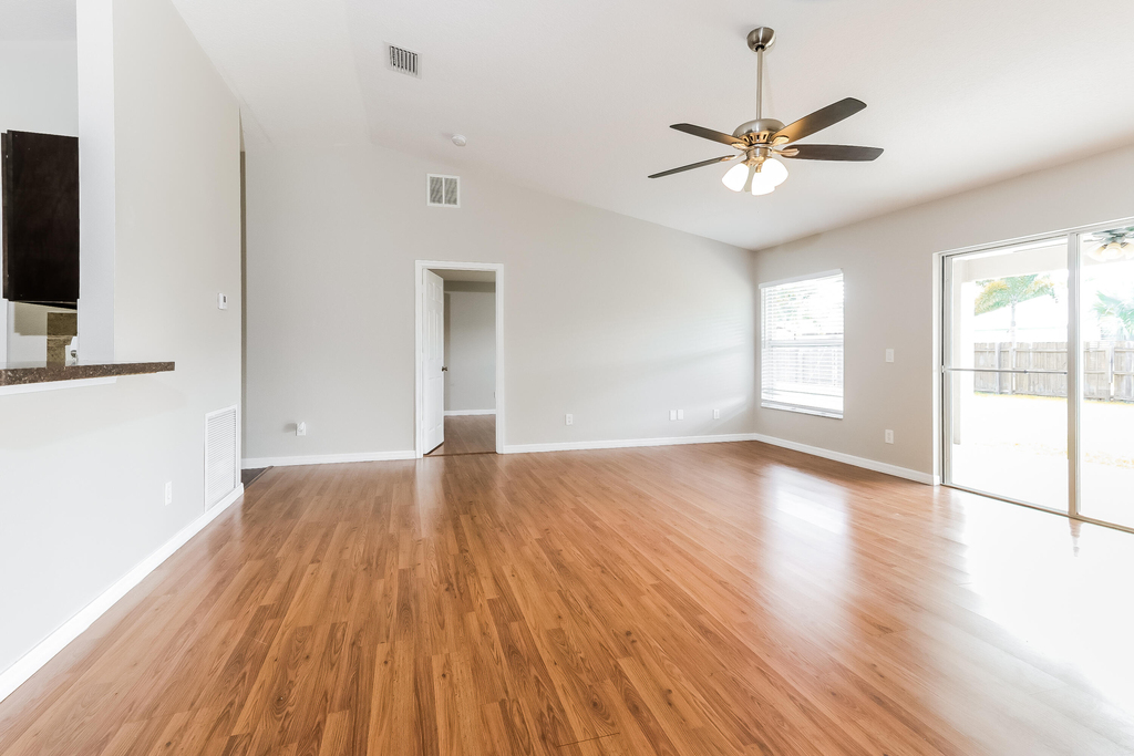 2257 Sw Matheson Terrace - Photo 3