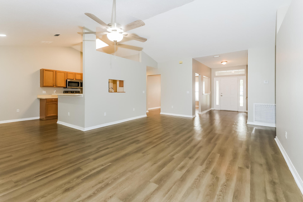 2431 Se Gilbert Avenue - Photo 3