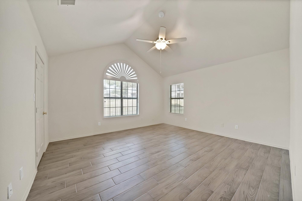 6132 Haley Lane - Photo 16