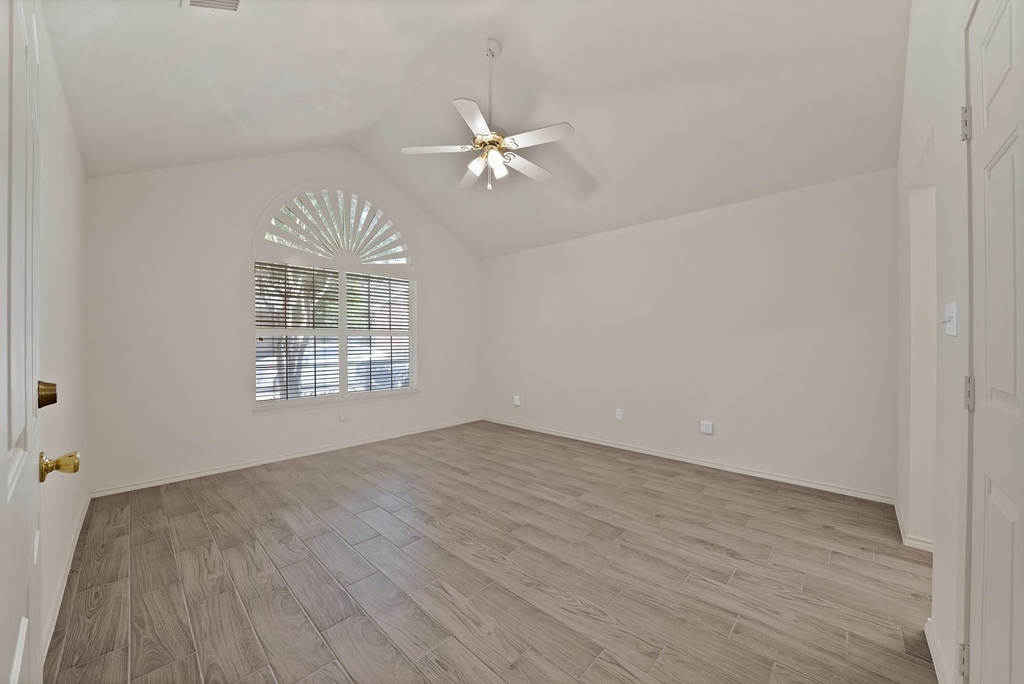 6132 Haley Lane - Photo 11