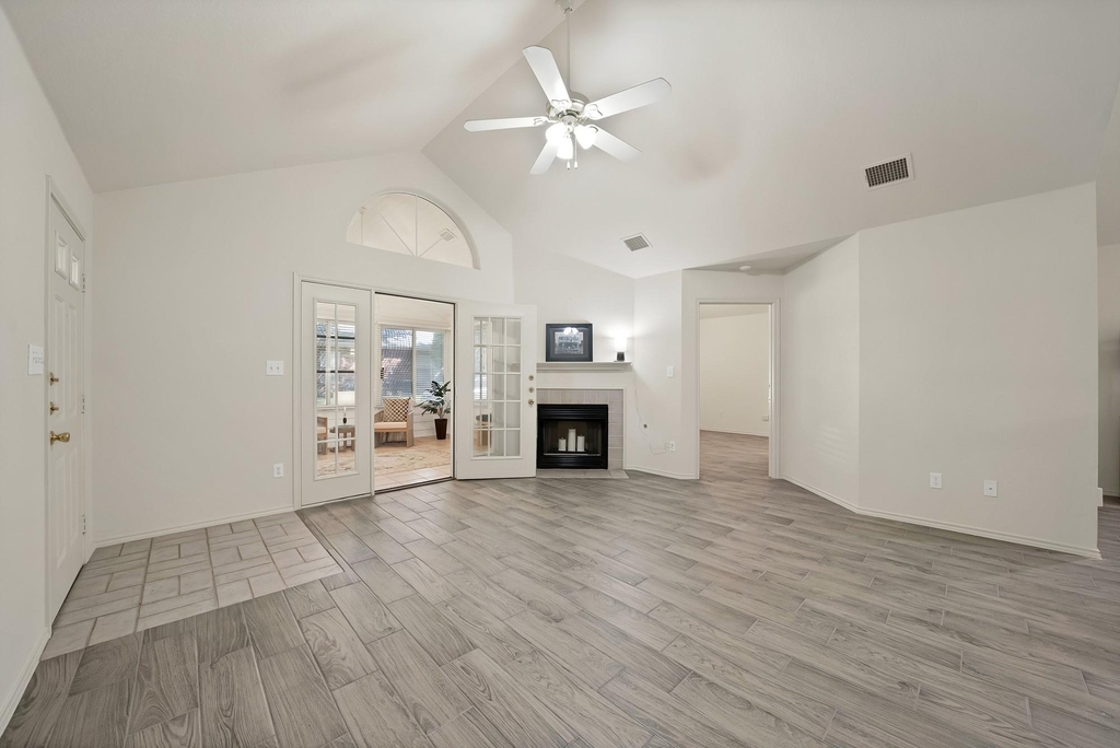 6132 Haley Lane - Photo 3