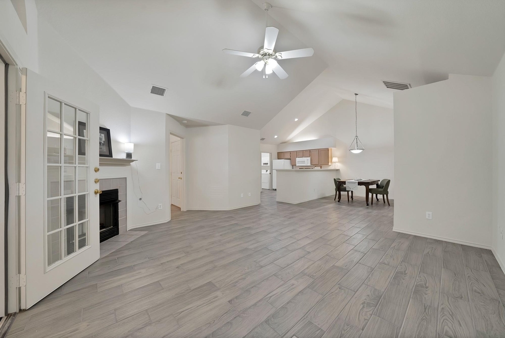 6132 Haley Lane - Photo 4