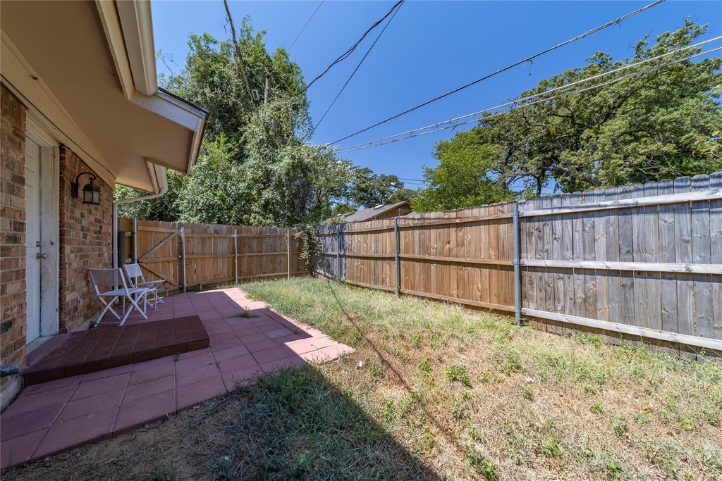414 Donnell Drive - Photo 9