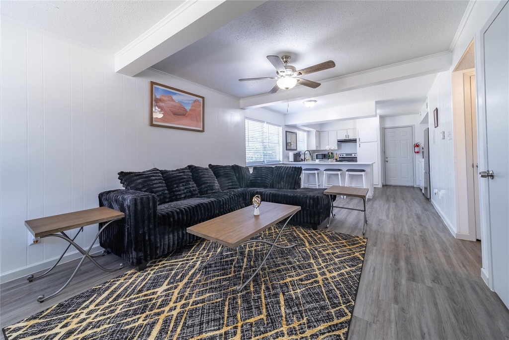 414 Donnell Drive - Photo 0