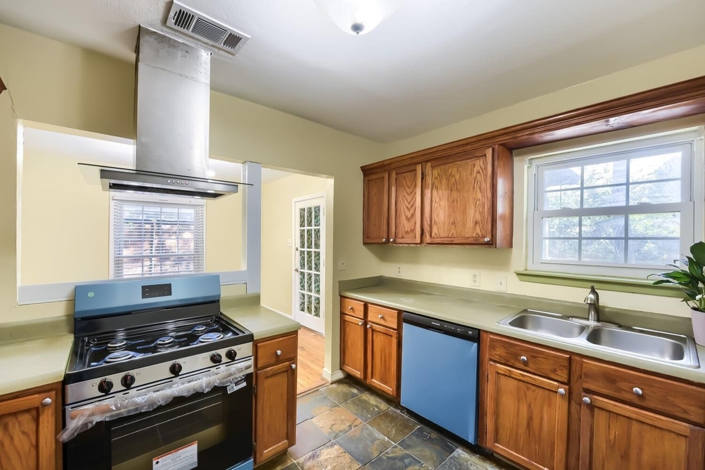 5108 Parkland Avenue - Photo 9