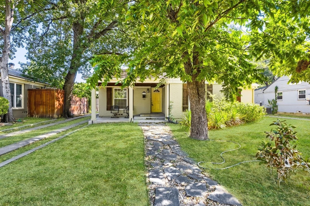 5108 Parkland Avenue - Photo 0