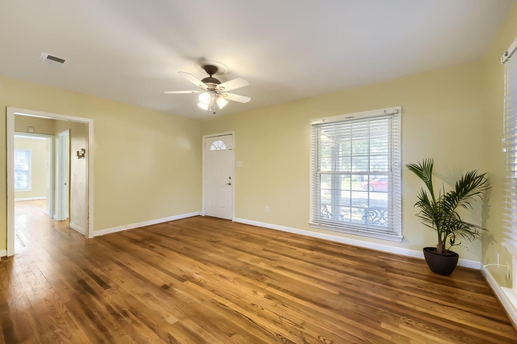 5108 Parkland Avenue - Photo 5