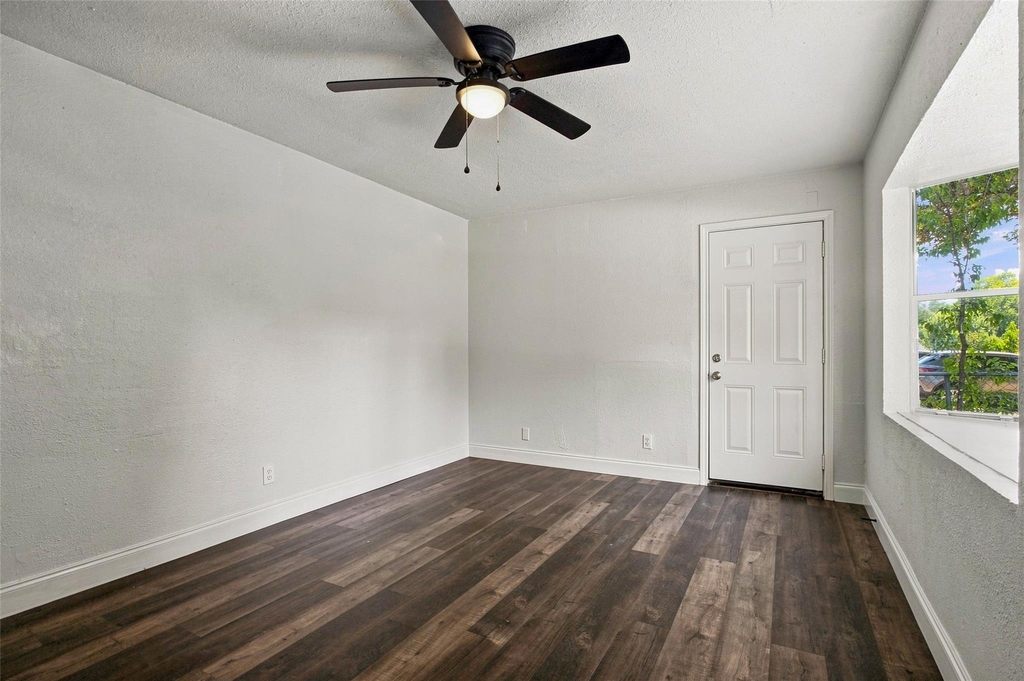 4363 Lisbon Street - Photo 6